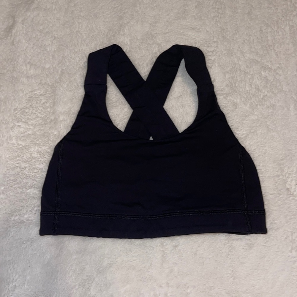 Lululemon sports bra